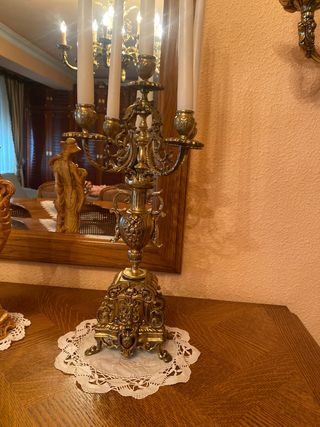 Candelabros antiguos de bronce decoración