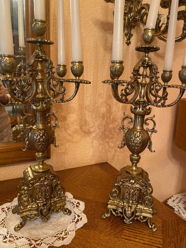 Candelabros antiguos de bronce decoración