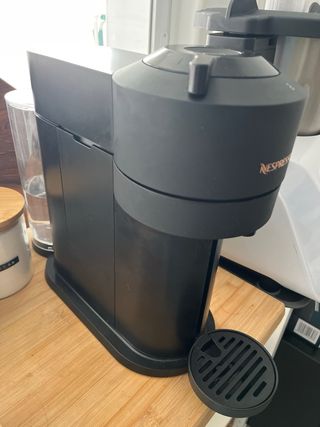 cafetera nespresso vertuo next