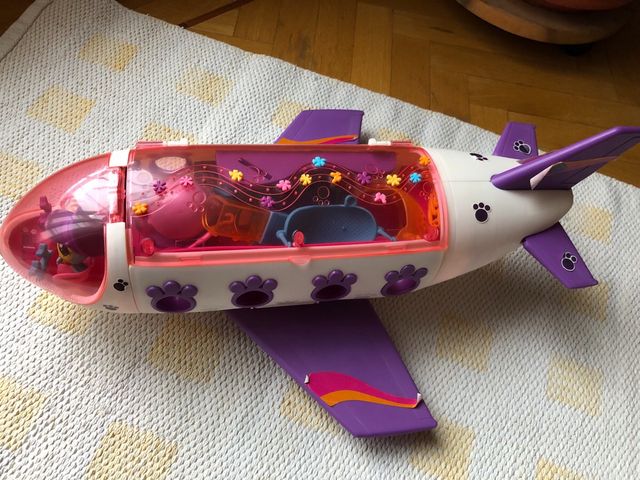 Avión de juguete muñecos