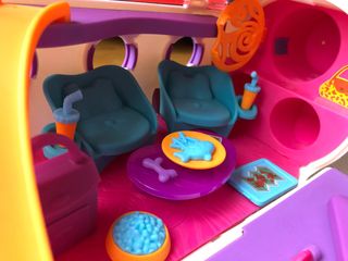 Avión de juguete muñecos