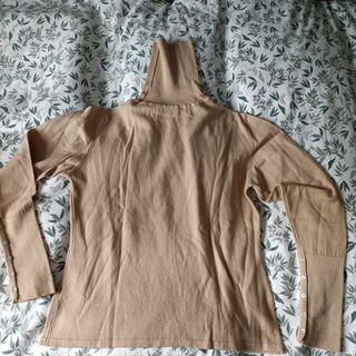 Jersey alto beige Cortefiel