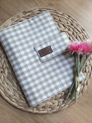 Porta pañales y toallitas