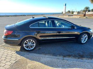 Volkswagen Passat CC 2009