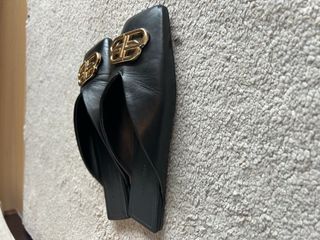 Balenciaga zapatos planos destalonados