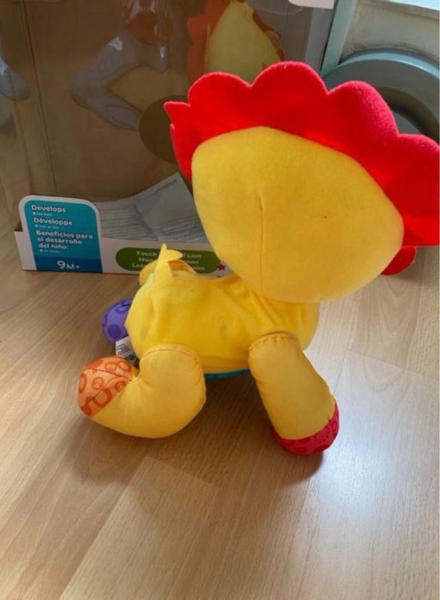 León gateos musicales Fisher Price