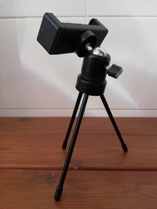 Mini trípode en buen estado para teléfono móvil