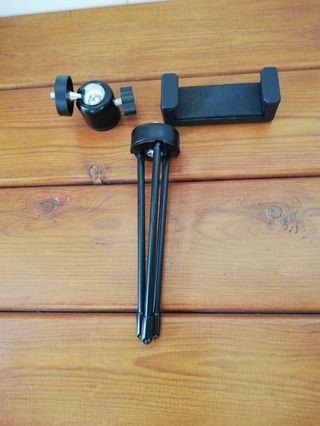 Mini trípode en buen estado para teléfono móvil