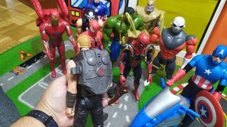 Lote Muñecos Marvel y más