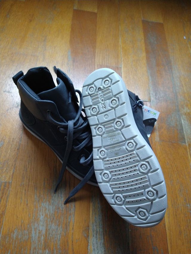 Botas Geox niño T.35 NUEVAS