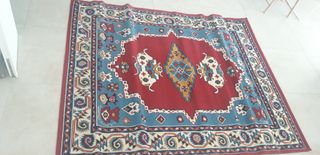 Alfombra de algodón en colores muy vivos.