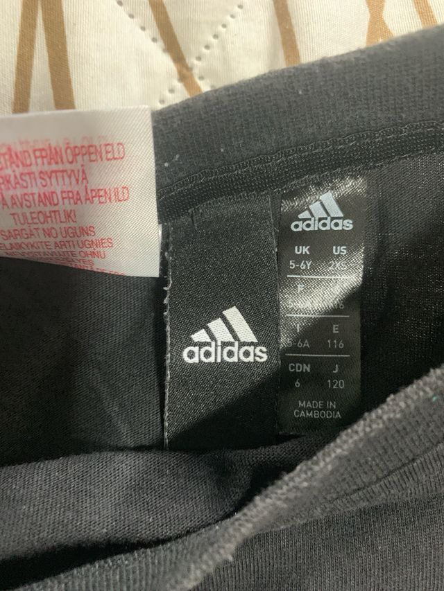 Tuta da ginnastica Adidas da bambino 4/5 anni