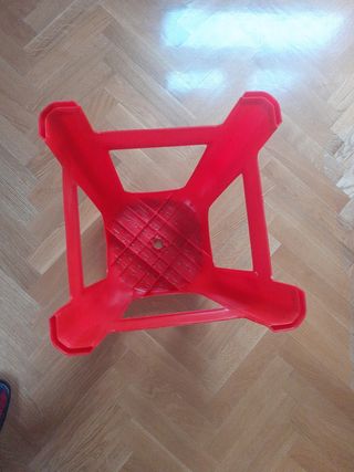 Taburete rojo