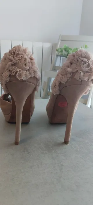 Zapato salón nude Zara 36