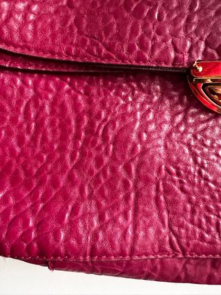 Bolso fucsia de Stradivarius