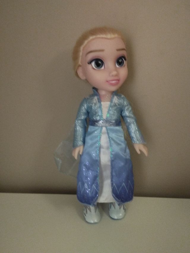 Muñeca Frozen 38cm