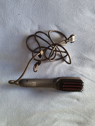 Cepillo Alisador de pelo 2 en 1, función iónica.