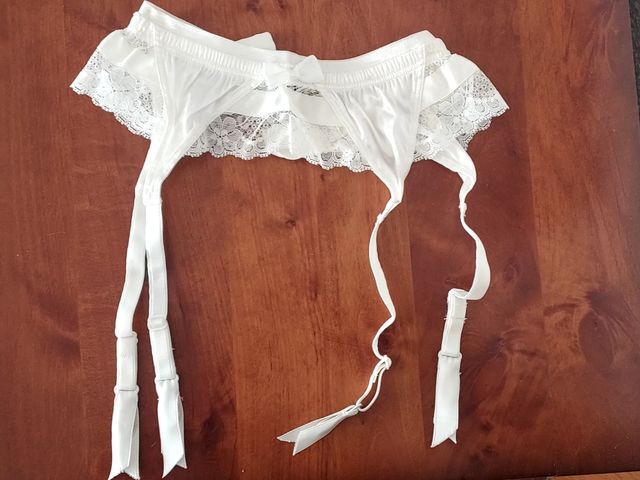 Precioso liguero raso/encaje prácticamente nuevo