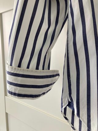 Camisa de manga larga blanca con rayas de Pedro de