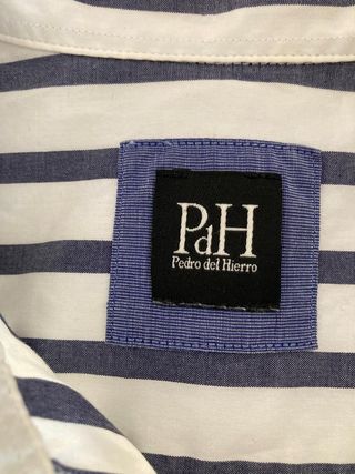 Camisa de manga larga blanca con rayas de Pedro de