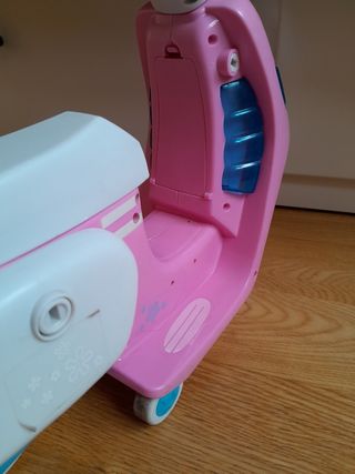 MOTO DE JUGUETE PARA LA NANCY