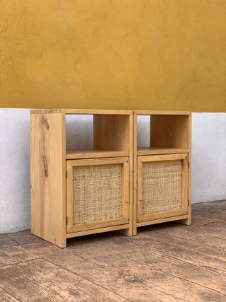 Mesita de noche de madera a medida