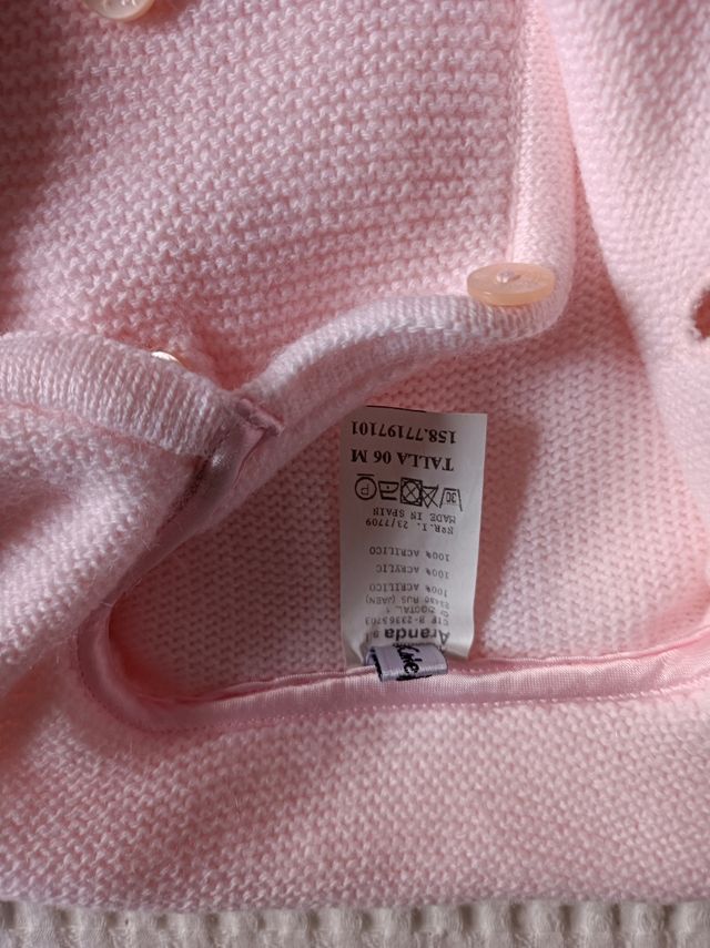 Trajecito bebé, talla 6 meses.