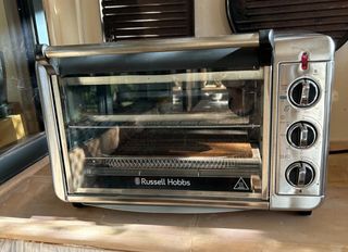 FREIDORA AIRE Y HORNO RUSSELL HOOBS