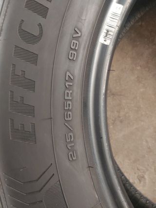 Neumaticos  215/65/17 99v