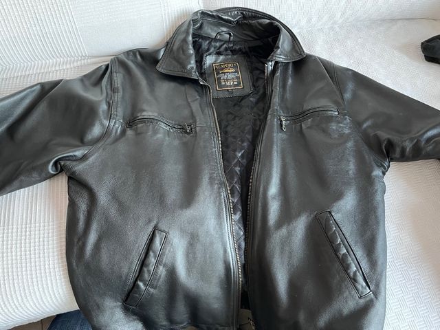 Chaqueta negra piel 100%