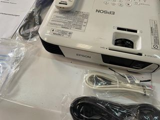 Proyector  marca EPSON