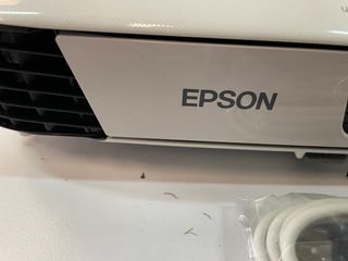 Proyector  marca EPSON