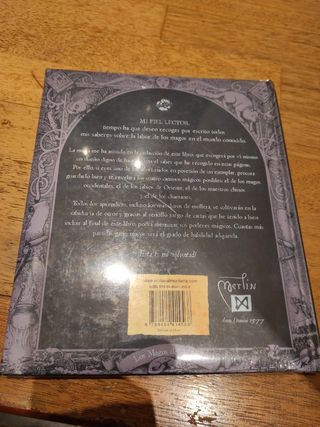 Impresionante Libro Tratados de Magia