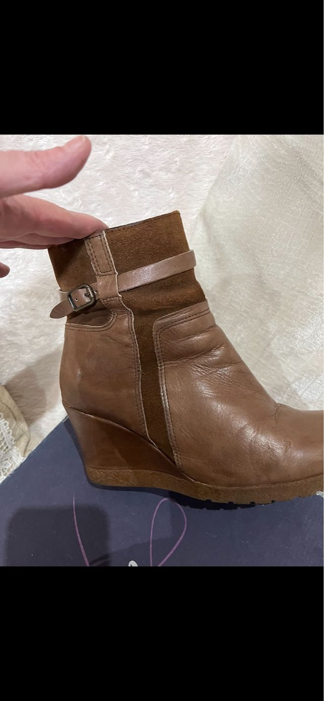 BOTIN COLOR DE PIEL COLOR CUERO Y ANTE