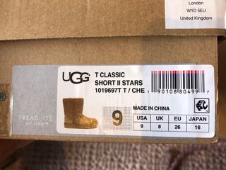 UGG Niña numero 26 marron camel con estrellitas