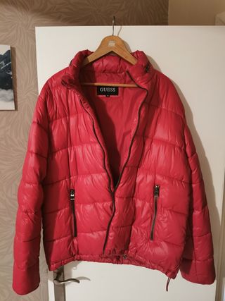 Cazadora plumas Guess