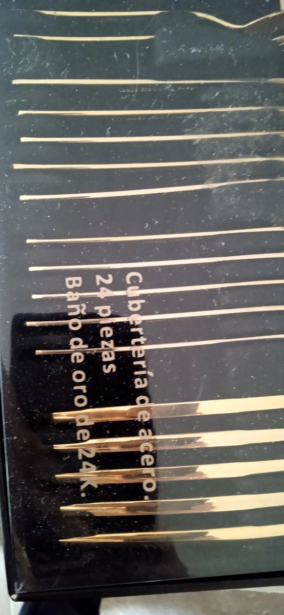 CUBERTERIA ACERO/BAÑO ORO 24