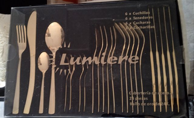 CUBERTERIA ACERO/BAÑO ORO 24