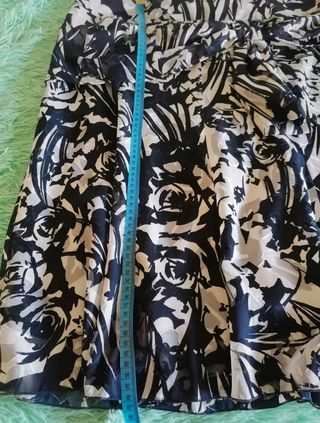 Conjunto Falda y jersey  T48 raso y gasa