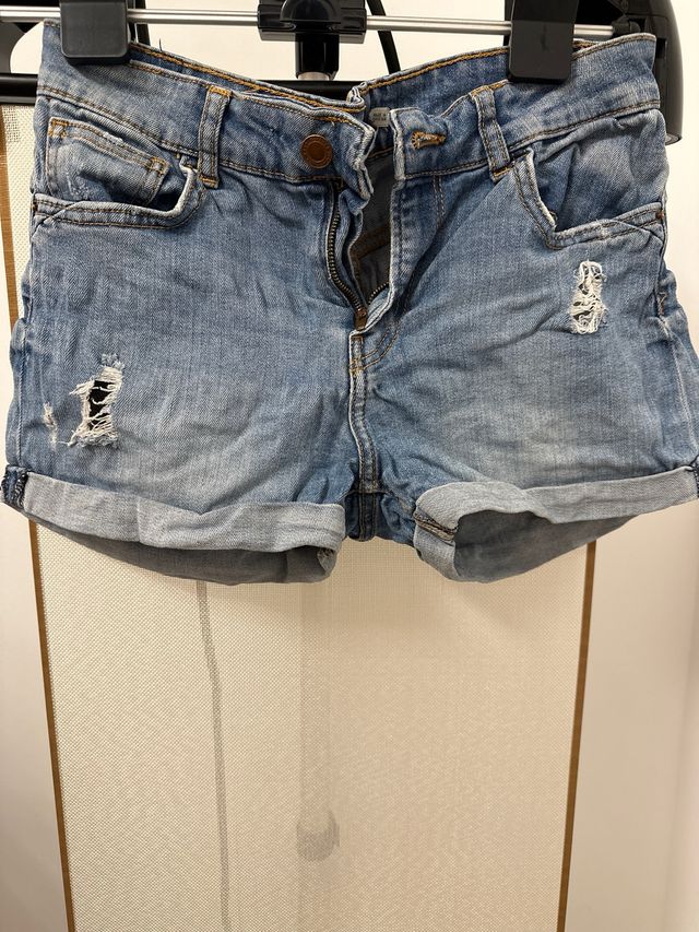 pantalón vaquero corto