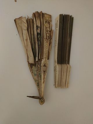 Due antichi ventagli ottocenteschi