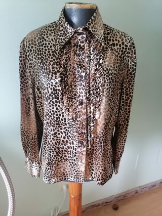 Blusa de raso elegante T48