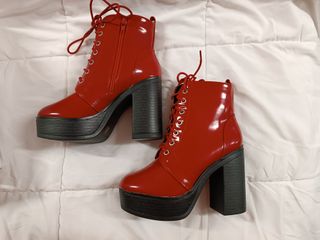 T37 Tacones rojos