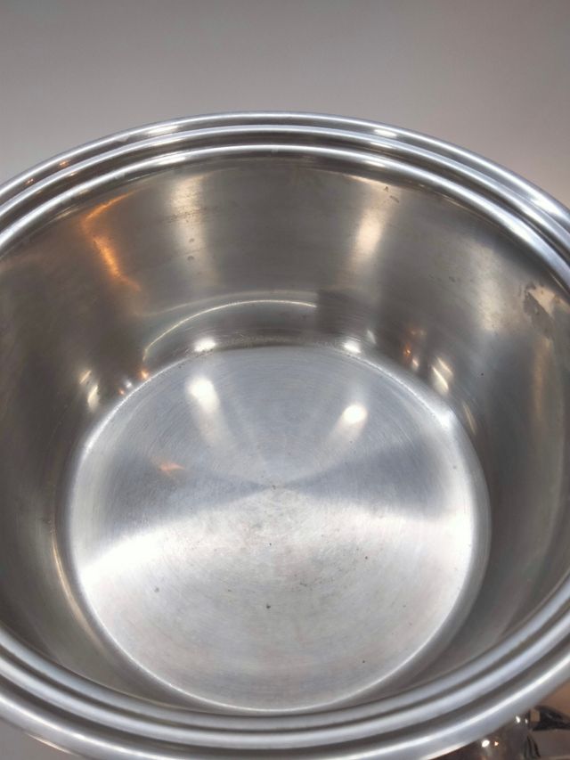 Olla para cocido grande.