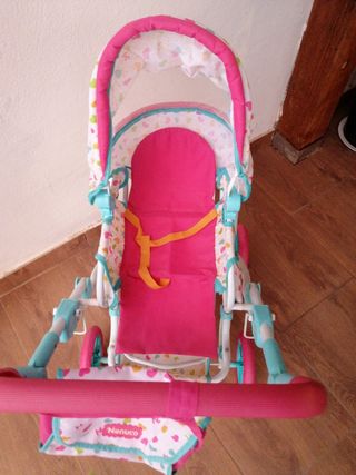 Cochecito de muñecas