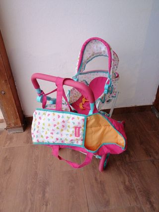 Cochecito de muñecas