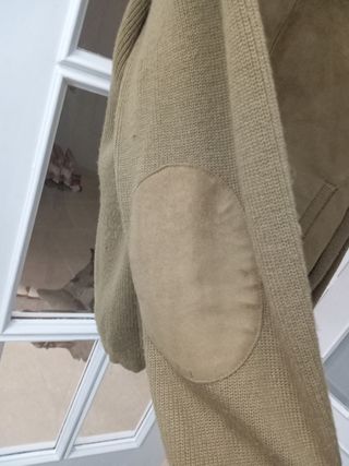 Chaqueta de ante con mangas de punto 
