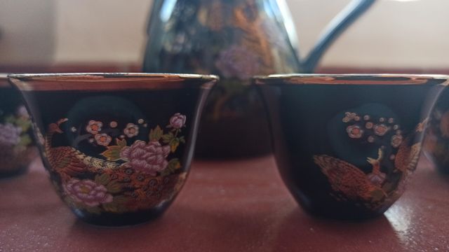 Antiguo juego de sake japonés