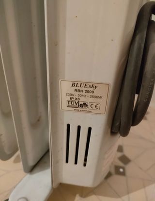 4 Radiadores eléctricos.