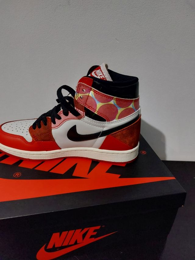 Jordan 1 Retro High OG Spider-Man Across the Spide